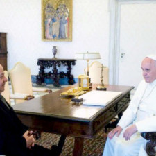 Papst Franziskus begrüßt die Rolle Präsident Barzanis beim Schutz irakischer Christen und syrischer Flüchtlinge