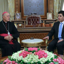 Premierminister Barzani trifft Gesandten des Papstes in Irak