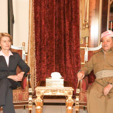 Präsident der Region Kurdistan empfängt deutsche Verteidigungsministerin