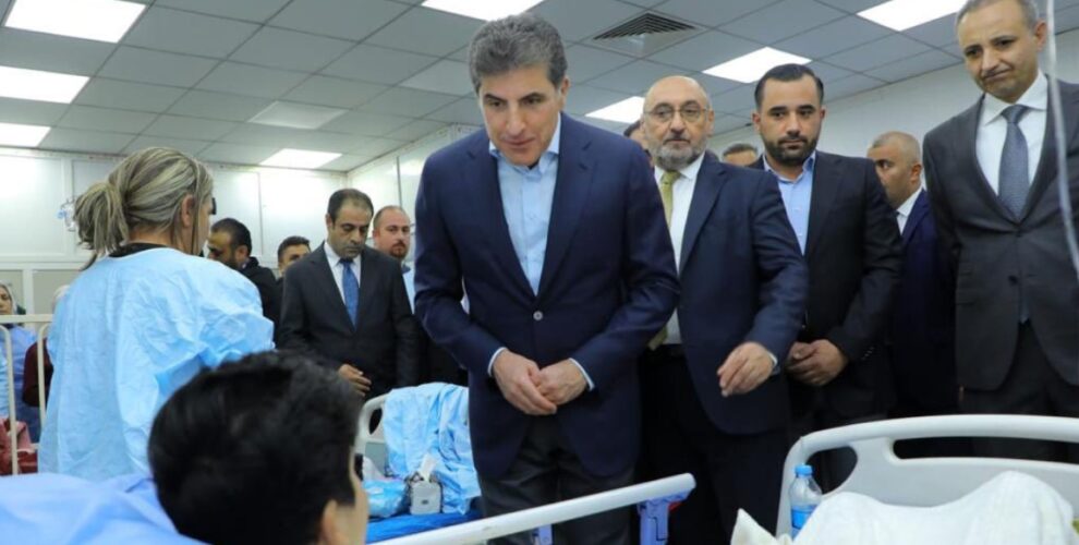 President Barzani visits injured in the Bakhdida fire incident