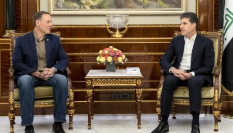 (Deutsch) Präsident Nechirvan Barzani trifft mit einer Delegation des US-Senats zusammen